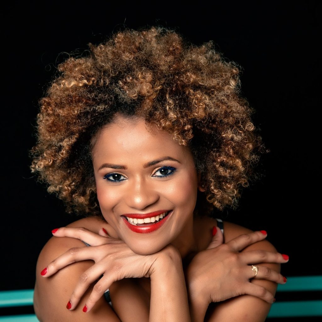LAILA  » LA FOLLE »
