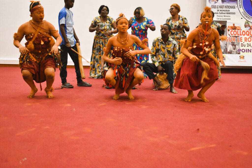 Royaume Loango : TCHIKUMBI , les restes d’une tradition vieille de 800 ans
